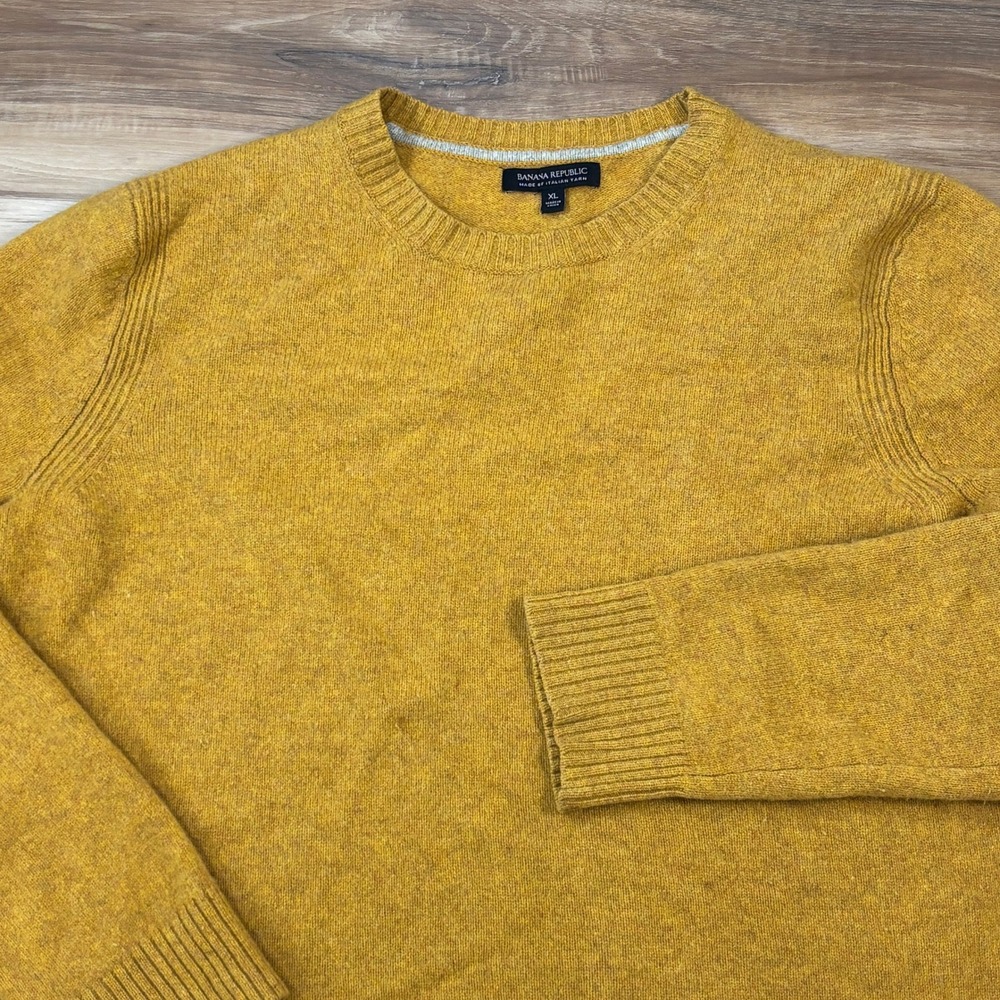 Banana Republic Sweater Mens XL Heritage 100% Merino Wool Crewneck Mustard Gold